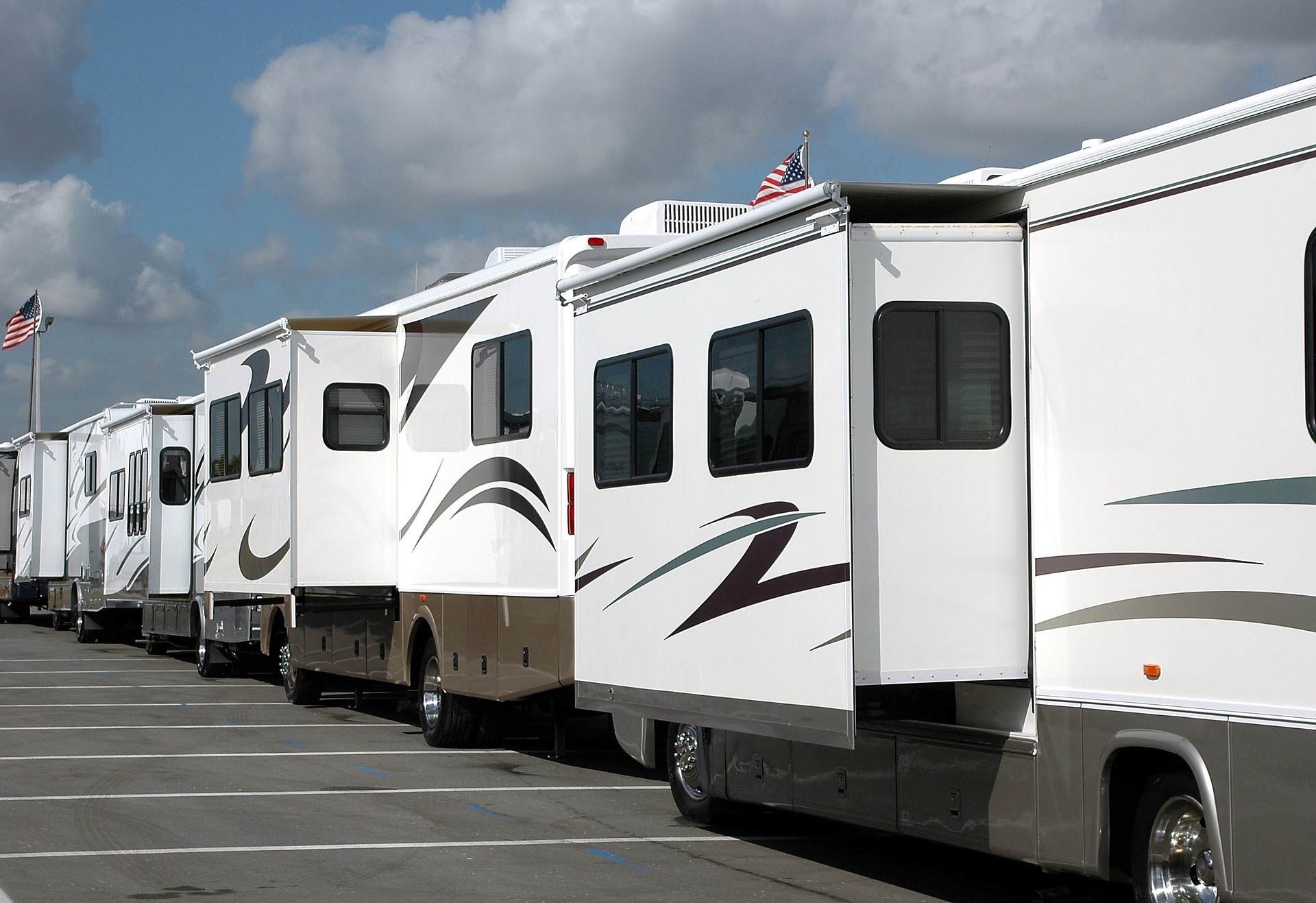 RV Recreational Vehicles RV buying Tips RV Store